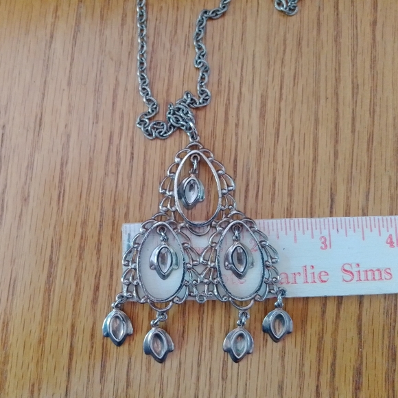 Vintage Drop Necklace - Picture 3 of 4